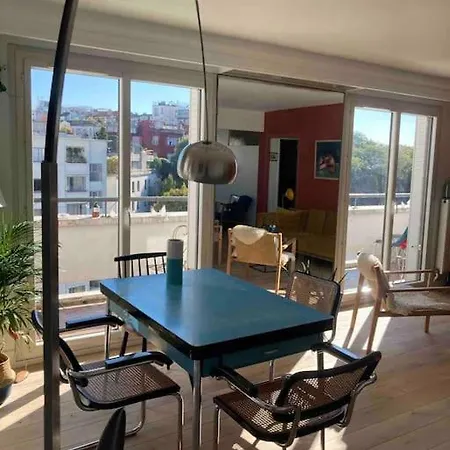 Loft En Dernier Etage Proche Des Buttes Chaumont * Paris