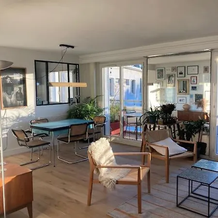Appartement Loft En Dernier Etage Proche Des Buttes Chaumont Paris